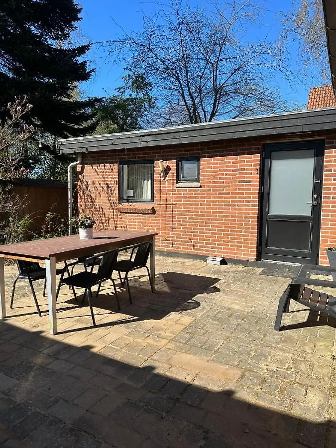 5 Minute Walk To Lego House - Private Studio Apartment With Garden Billund